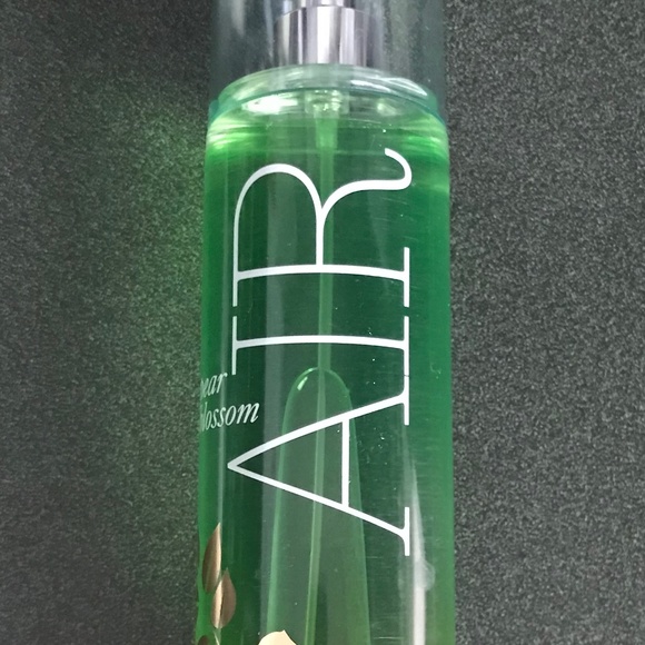 Bath & Body Works Pear Blossom Air Fine Fragrance Mists Spray NWT - Picture 3 of 10